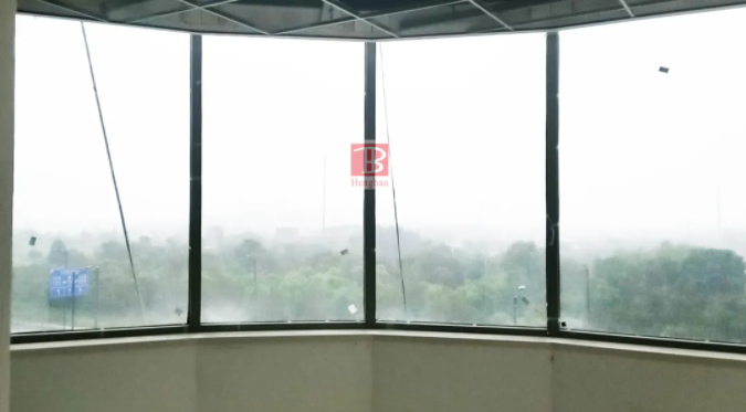 使用隔斷防火玻璃時要注意什么？